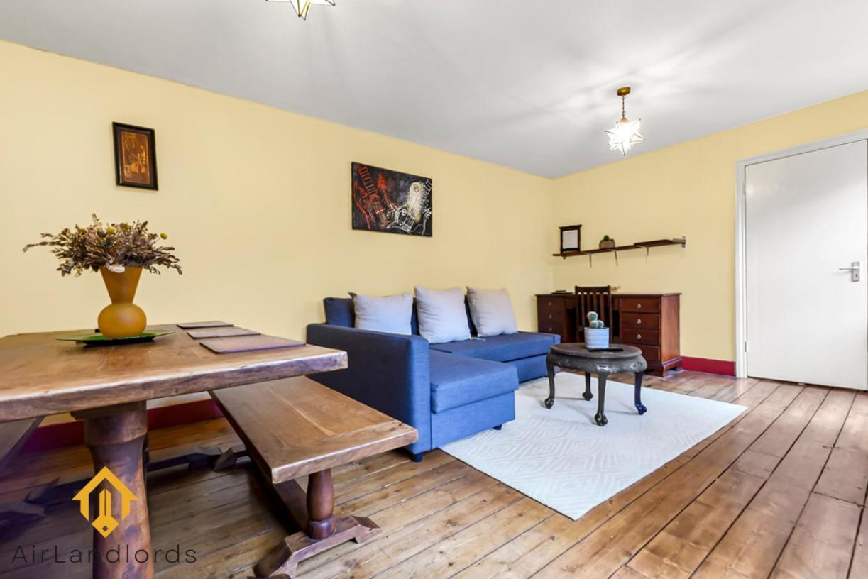 Peaceful 2-Bedroom Flat Near Queens Park Station Londen Buitenkant foto