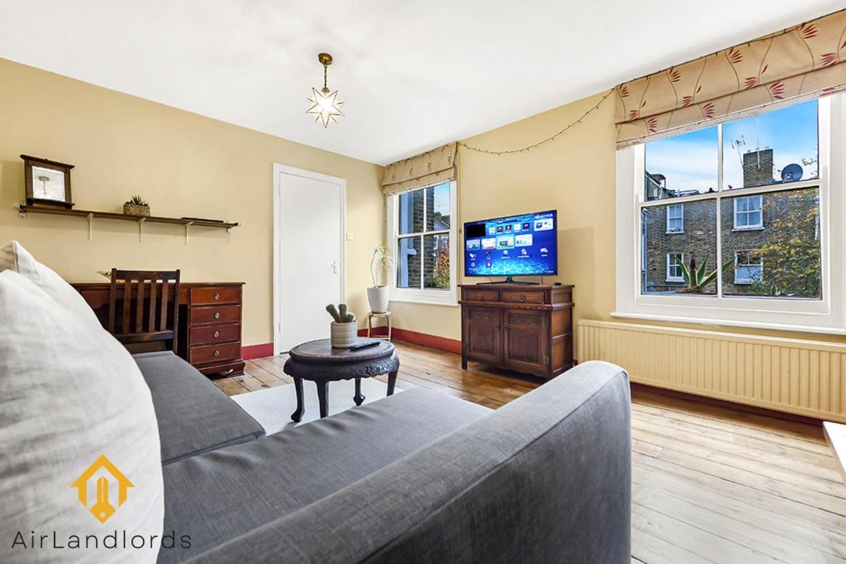 Peaceful 2-Bedroom Flat Near Queens Park Station Londen Buitenkant foto